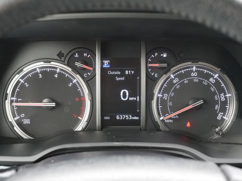 Used 2022 Toyota 4Runner Limited AWD/4WD image 21