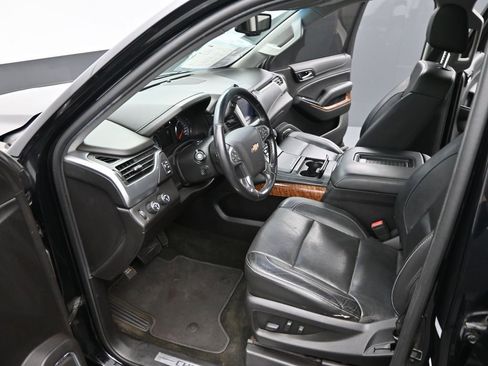 Used 2018 Chevrolet Tahoe Premier AWD/4WD image 9