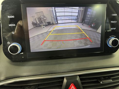 Used 2023 Hyundai Santa Fe SE image 19