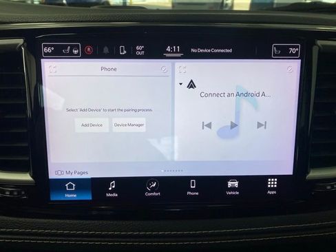 Used 2022 Chrysler Pacifica Touring-L w/ S Appearance Package FWD image 13