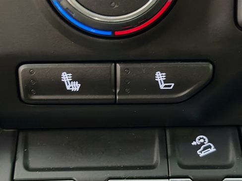 Used 2022 Chevrolet Silverado 1500 LT Trail Boss w/ Convenience Package II image 22