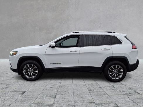Used 2019 Jeep Cherokee Latitude Plus w/ Cold Weather Group AWD/4WD image 7