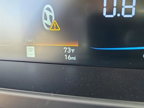 New 2026 Hyundai Elantra SEL Sport image 23