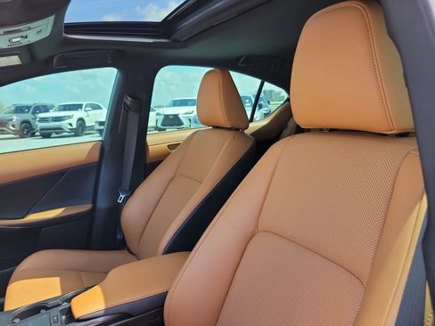 Certified 2023 Lexus IS 300 w/ Comfort Package RWD image 19
