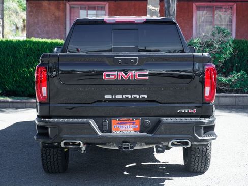Used 2022 GMC Sierra 1500 AT4 w/ AT4 Preferred Package AWD/4WD image 7