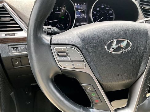Used 2017 Hyundai Santa Fe Sport AWD/4WD image 19