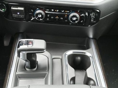 New 2026 Chevrolet Silverado 1500 RST w/ Redline Edition AWD/4WD image 22