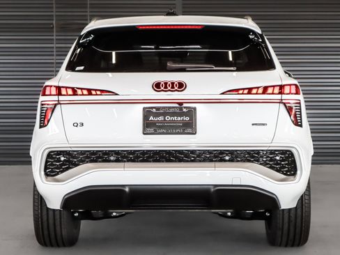 New 2026 Audi Q3 quattro 2.0T AWD/4WD image 14