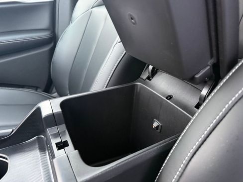 New 2026 Jeep Grand Cherokee Limited w/ Limited Altitude Package RWD image 27