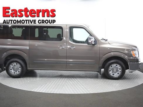 Used 2019 Nissan NV 3500 SL RWD image 44