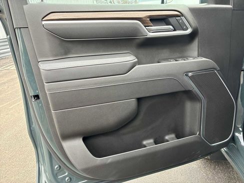 Used 2025 Chevrolet Silverado 1500 LT image 22