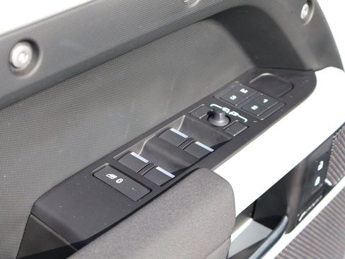 Certified 2023 Land Rover Defender 110 S AWD/4WD image 13
