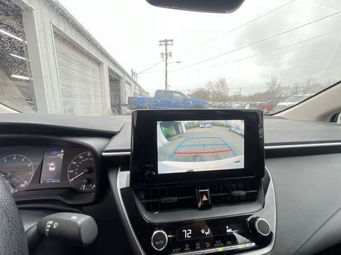 Used 2024 Toyota Corolla LE image 17