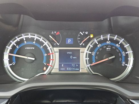 Used 2018 Toyota 4Runner SR5 Premium RWD image 25