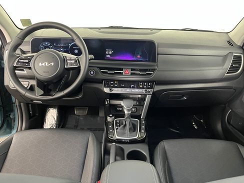 Used 2024 Kia Seltos EX AWD/4WD image 18