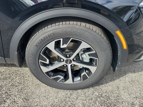 Certified 2025 Kia Sportage EX image 43