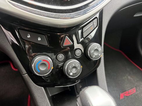 Used 2017 Chevrolet Sonic LT image 22