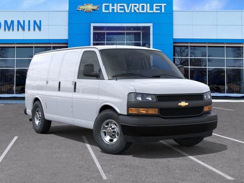 New 2025 Chevrolet Express 2500 Work Van w/ Driver Convenience Package image 7