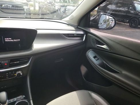 Used 2025 Buick Encore GX Preferred image 13