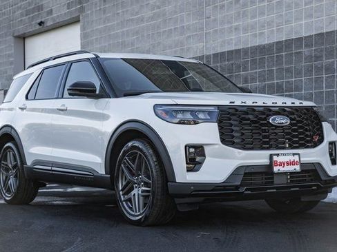 New 2026 Ford Explorer ST w/ Sun And Sound Package image 2