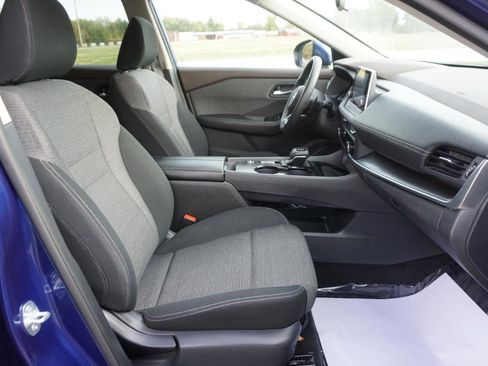 Used 2023 Nissan Rogue SV FWD image 23