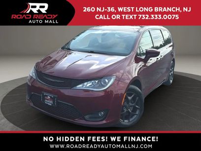 Used 2018 Chrysler Pacifica Touring-L w/ Premium Audio Group