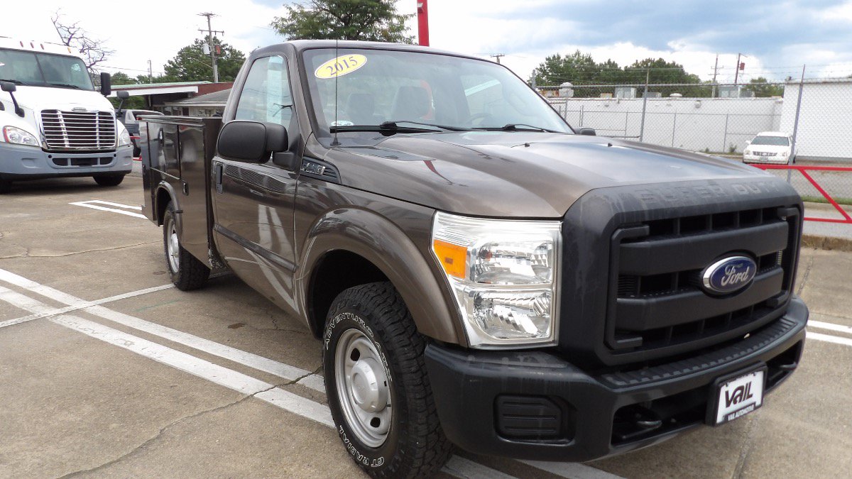 Used 2015 Ford F250 XL RWD image 1
