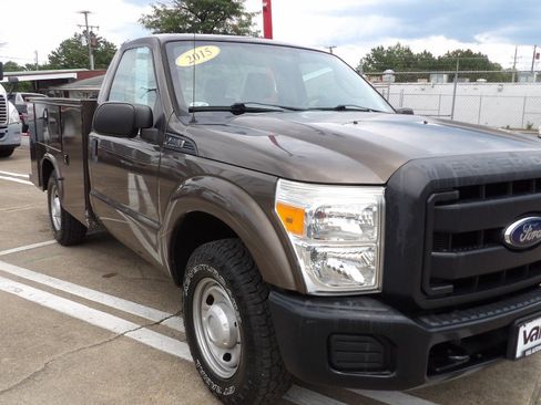 Used 2015 Ford F250 XL RWD image 1