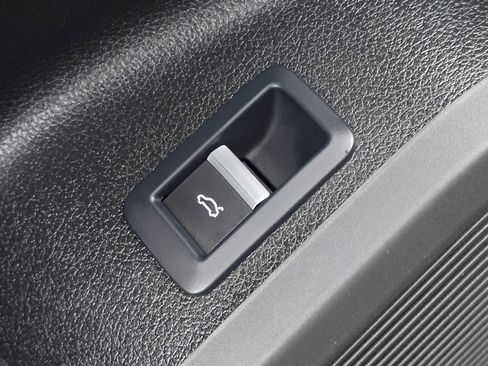 Used 2023 Audi Q5 2.0T Premium Plus w/ Premium Plus Package image 41