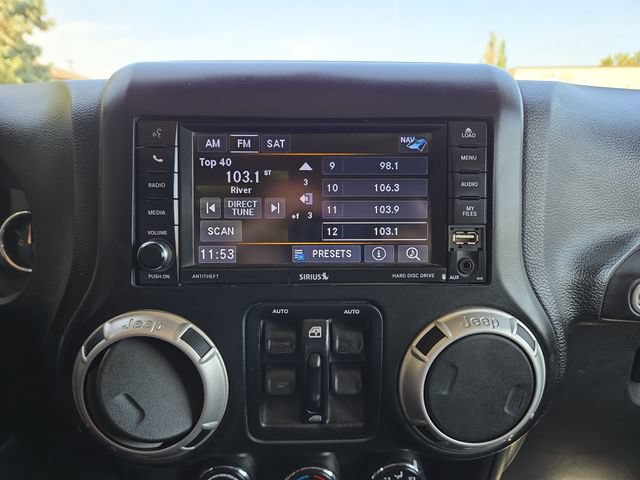 Used 2018 Jeep Wrangler Unlimited Rubicon w/ Cold Weather Group AWD/4WD image 21