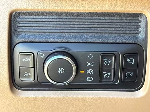 New 2025 Ford F250 Lariat w/ Chrome Package image 23