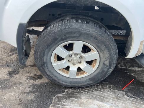 Used 2005 Nissan Frontier NISMO RWD image 15