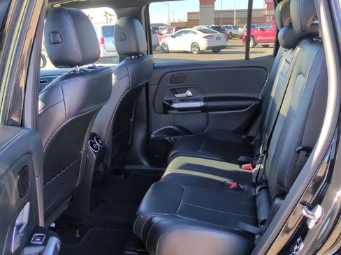 Used 2024 Mercedes-Benz EQB 250+ image 26