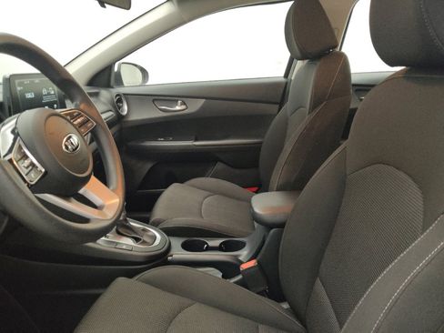 Used 2019 Kia Forte LXS FWD image 17