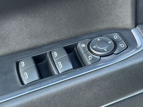 Certified 2024 GMC Sierra 1500 SLT image 11