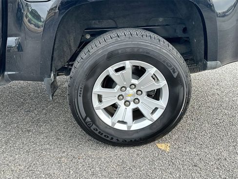 Used 2020 Chevrolet Colorado LT image 24