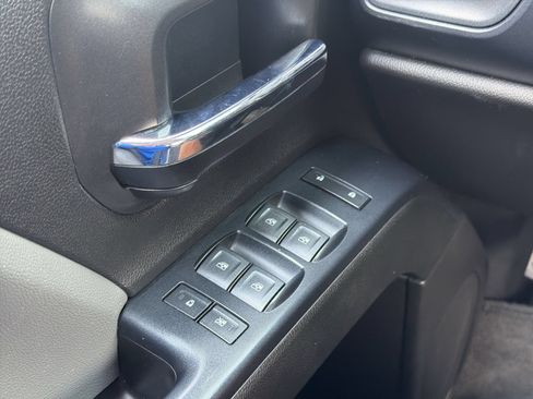 Used 2018 Chevrolet Silverado 1500 W/T AWD/4WD image 26