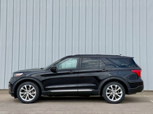 Used 2021 Ford Explorer Platinum w/ Equipment Group 601A AWD/4WD image 3