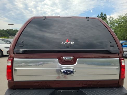 Used 2015 Ford F250 Platinum w/ Snow Plow Prep Package AWD/4WD image 18