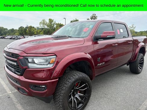 Used 2024 RAM 1500 Laramie AWD/4WD image 2