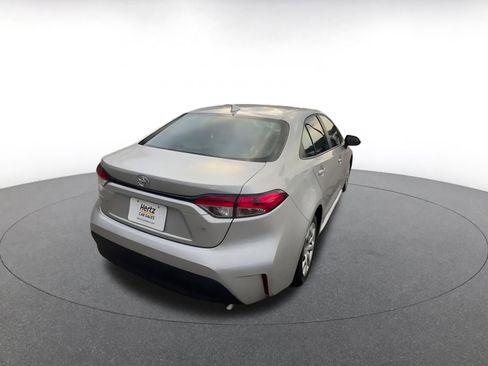 Used 2025 Toyota Corolla LE image 20