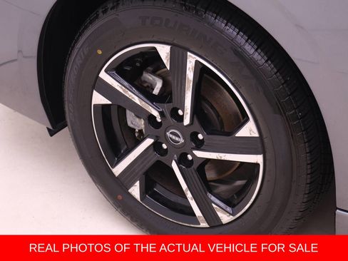 Used 2025 Nissan Sentra SV FWD image 16
