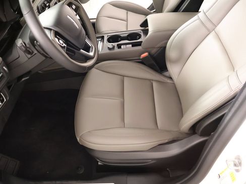 New 2026 Lincoln Corsair Premiere FWD image 12