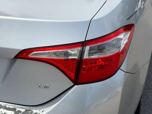 Used 2014 Toyota Corolla LE FWD image 10