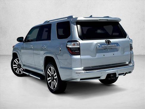 Used 2022 Toyota 4Runner Limited RWD image 13