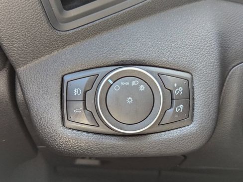 Used 2018 Ford Escape SE w/ SE Sport Appearance Package image 27