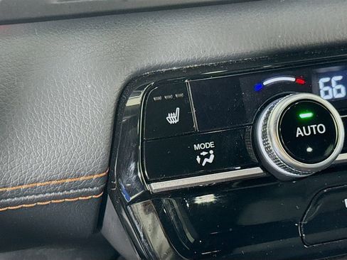 Used 2023 Honda Pilot Sport image 19