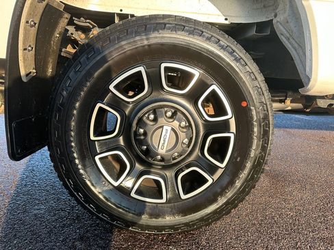 Used 2019 Ford F250 Lariat w/ Lariat Ultimate Package image 38