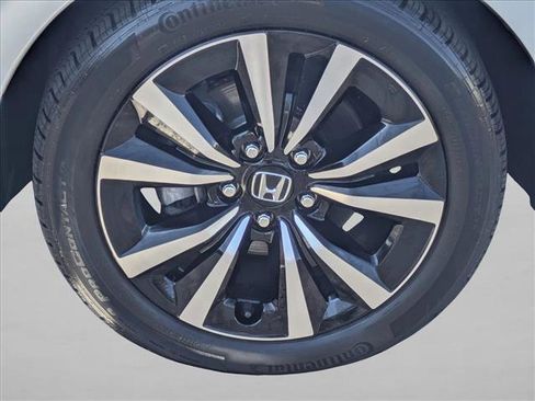 Used 2024 Honda Civic EX-L image 22