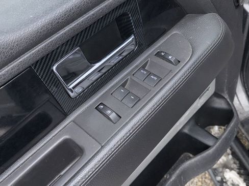 Used 2011 Ford F150 Platinum image 12